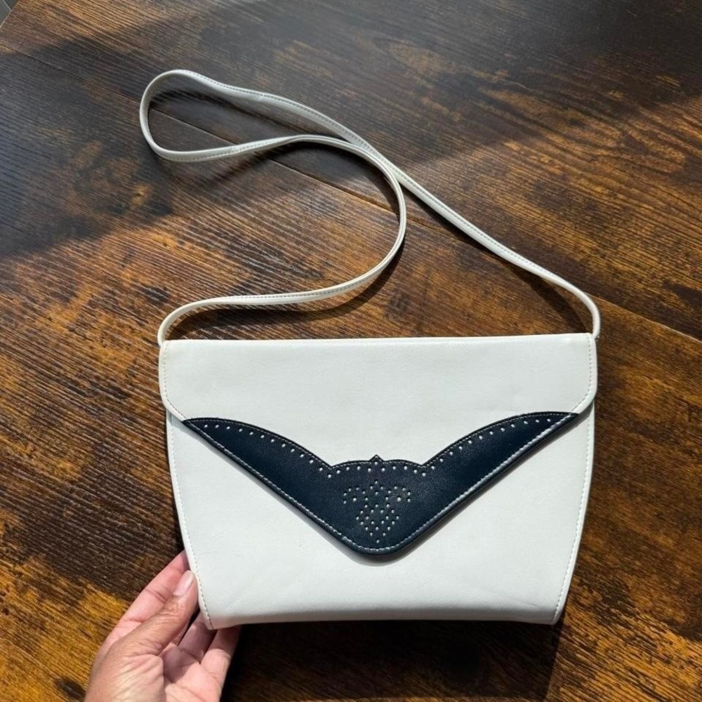 Vintage White Western Shoulder Bag Envelope Navy Detail Mini Purse Y2K